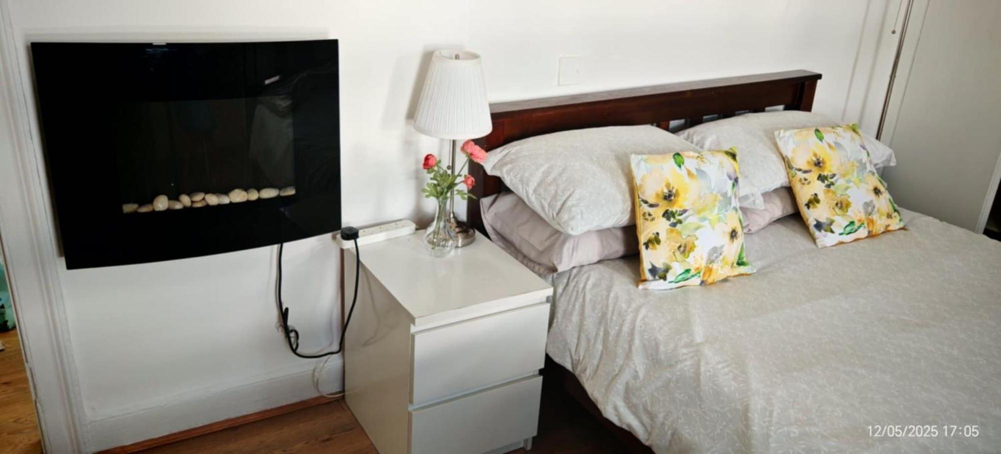 Kilburn High Road Studio Apartments لندن المظهر الخارجي الصورة